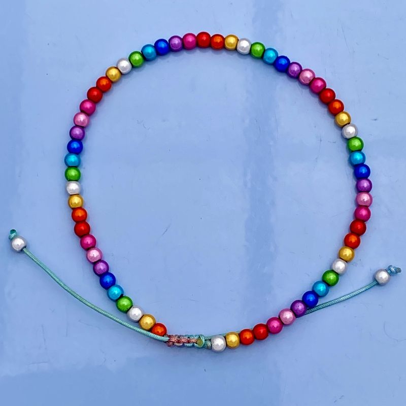 4 mm perler ankelkjede_Fargerik